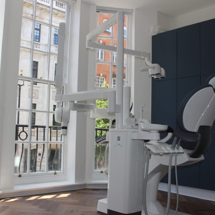 london dental implant clinic